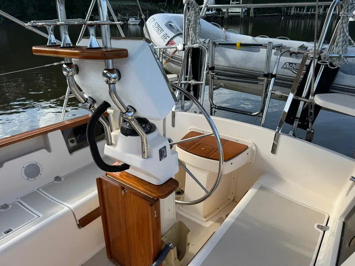 Essence Yacht Photos Pics 