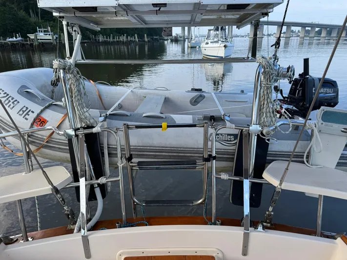 Essence Yacht Photos Pics 