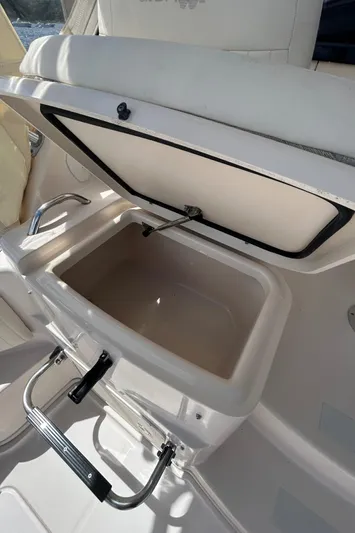 She Bot It II Yacht Photos Pics 