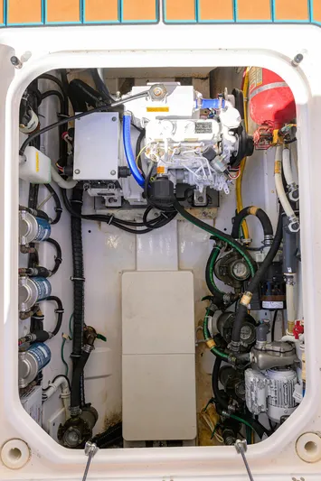 40 Pursuit 2017 Yacht Photos Pics Pursuit 40 2017 - Exterior Cockpit