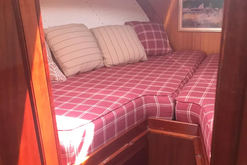 Skylark(ex Whim & Annie Rose) Yacht Photos Pics 