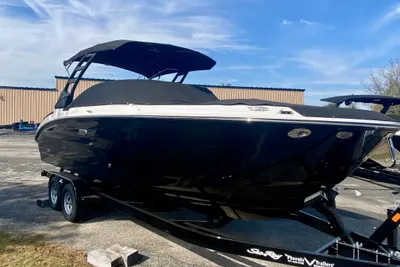 Sea Ray SDX 270
