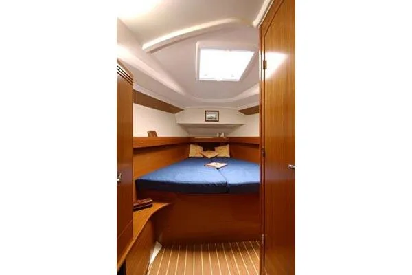 R Yacht Photos Pics Manufacturer Provided Image