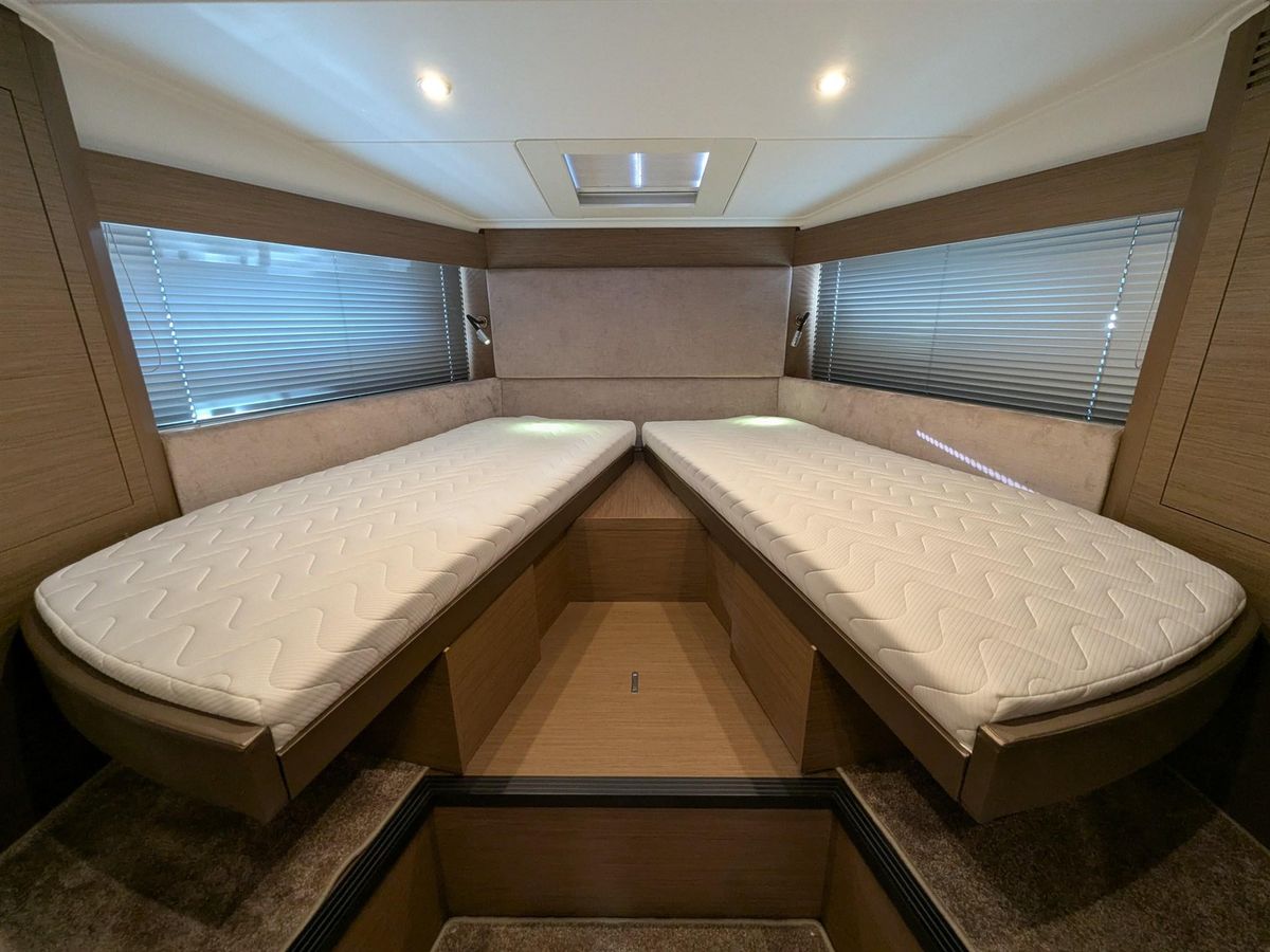 2019 Custom 44 