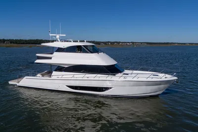 Maritimo M60