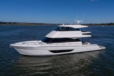 Maritimo M60