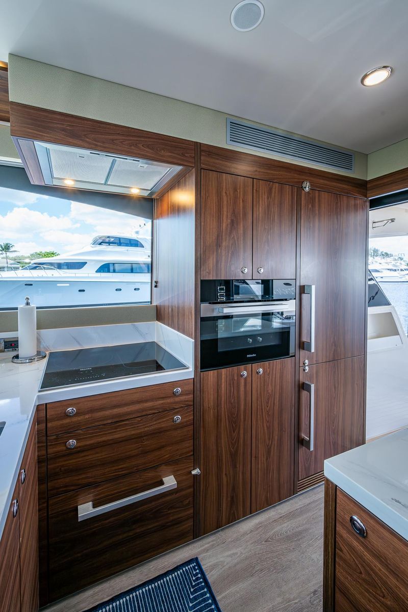 2024 Maritimo 60 