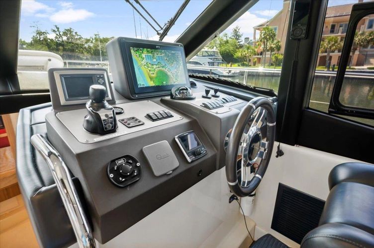 2014 Azimut 43 
