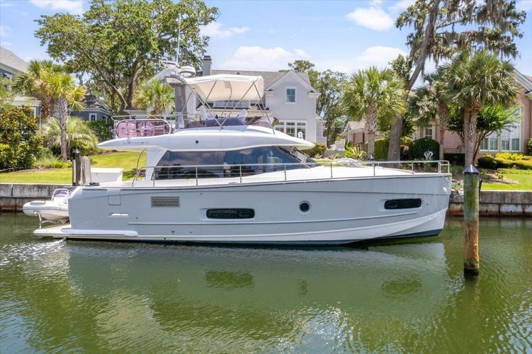 2014 Azimut 43 