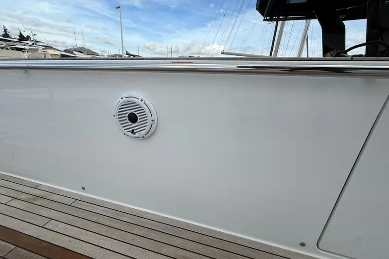 George Yacht Photos Pics 2024 Pardo Yachts 43 deck with speaker and sleek design.