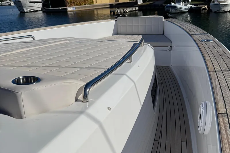 George Yacht Photos Pics 2024 Pardo Yachts 43 deck with cushioned seating and sleek design.