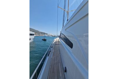Yacht