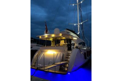 Yacht