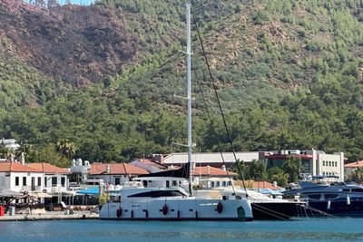 Yacht