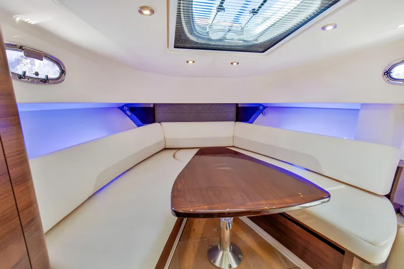 No Name Yacht Photos Pics 2019 Boston Whaler 345 Conquest Cabin