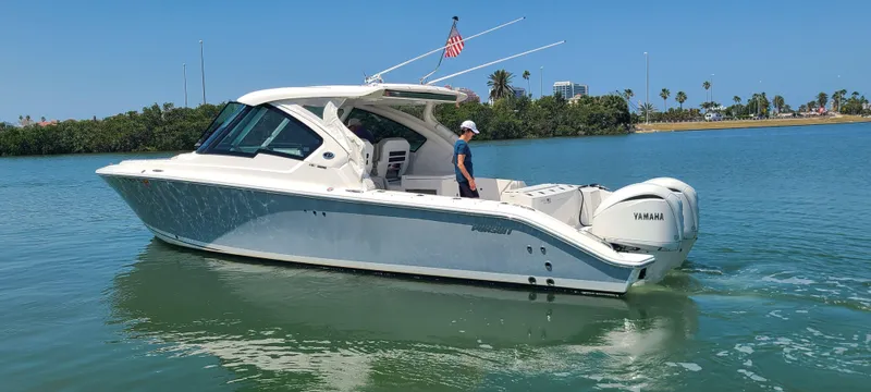  Yacht Photos Pics 2023 PURSUIT 326 DC - Image 8