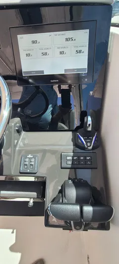  Yacht Photos Pics 2023 PURSUIT 326 DC - Image 16