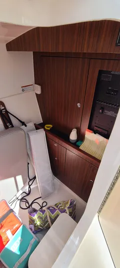  Yacht Photos Pics 2023 PURSUIT 326 DC - Image 33