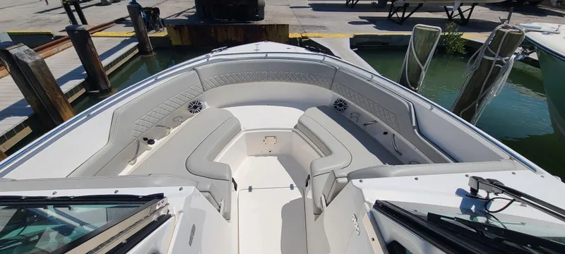  Yacht Photos Pics 2023 PURSUIT 326 DC - Image 24