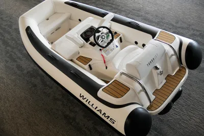 2025 Williams Jet Tenders Turbojet 325