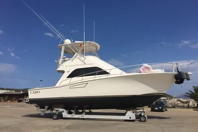 2006 Cabo 43 Flybridge