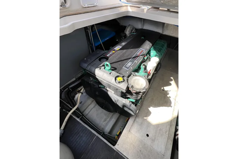 Split Decision Yacht Photos Pics Engine compartment of 2007 Chris-Craft Roamer 40 boat, showcasing detailed machinery.