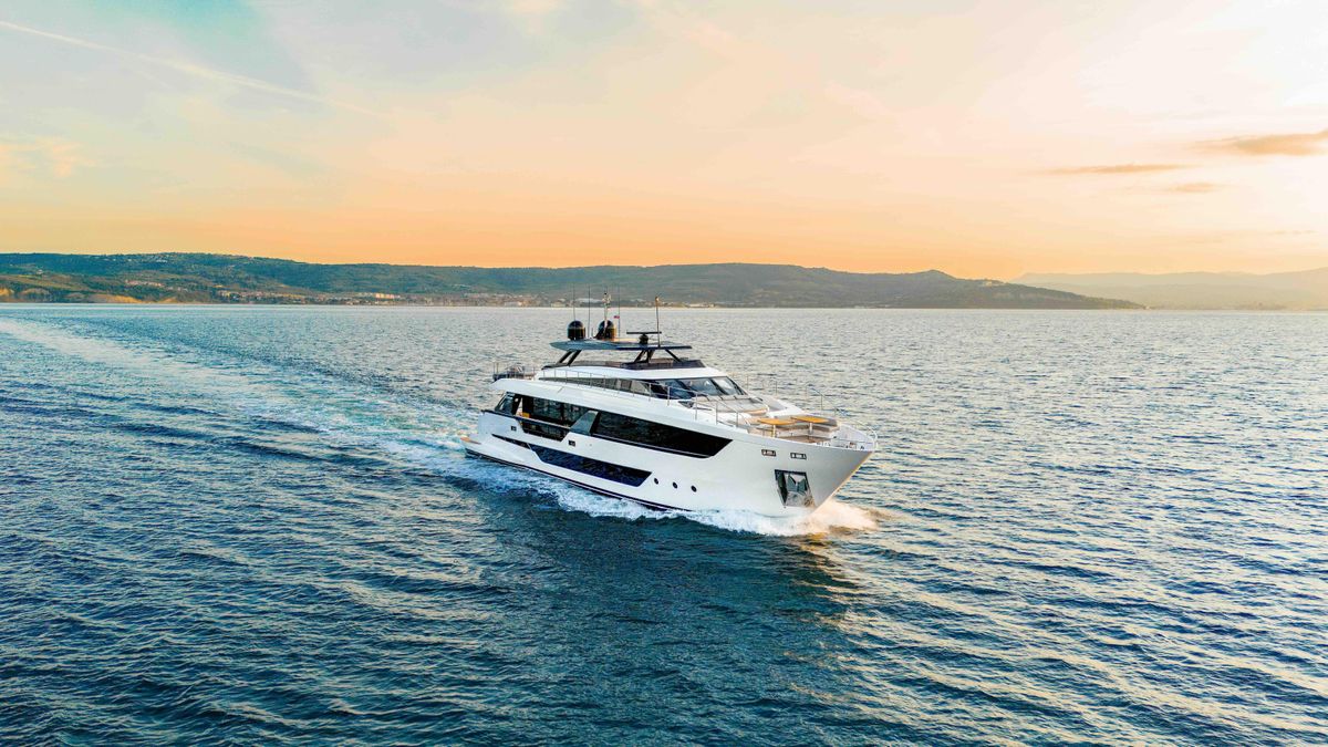 2023 Ferretti Yachts 98 