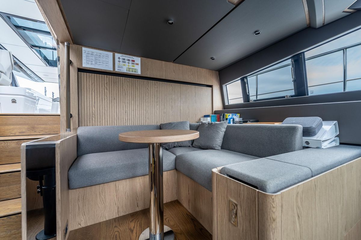 2023 Ferretti Yachts 98 