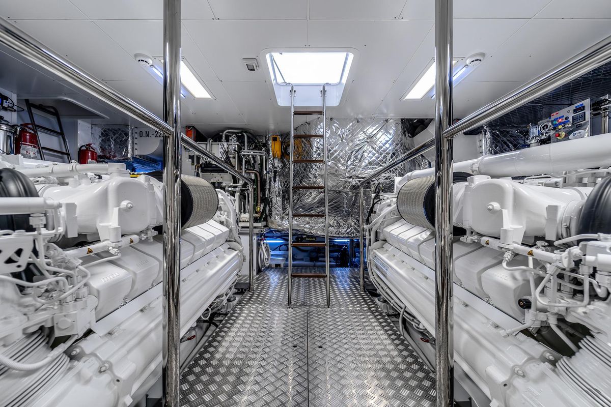 2023 Ferretti Yachts 98 