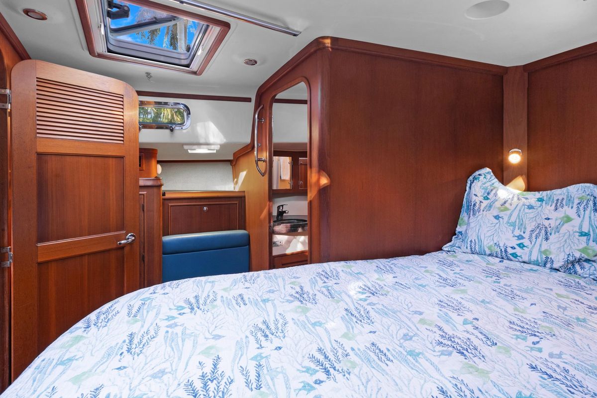 2006 Island Packet 45 