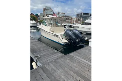 Grady-White Express 330