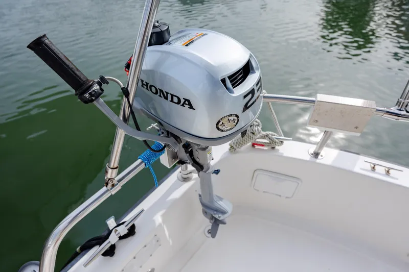 Fiddlesqueak Yacht Photos Pics 