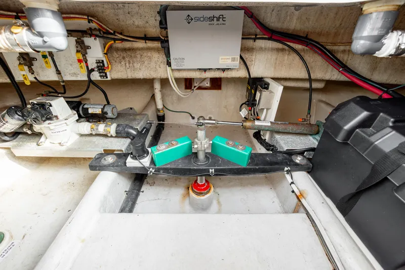 Fiddlesqueak Yacht Photos Pics 