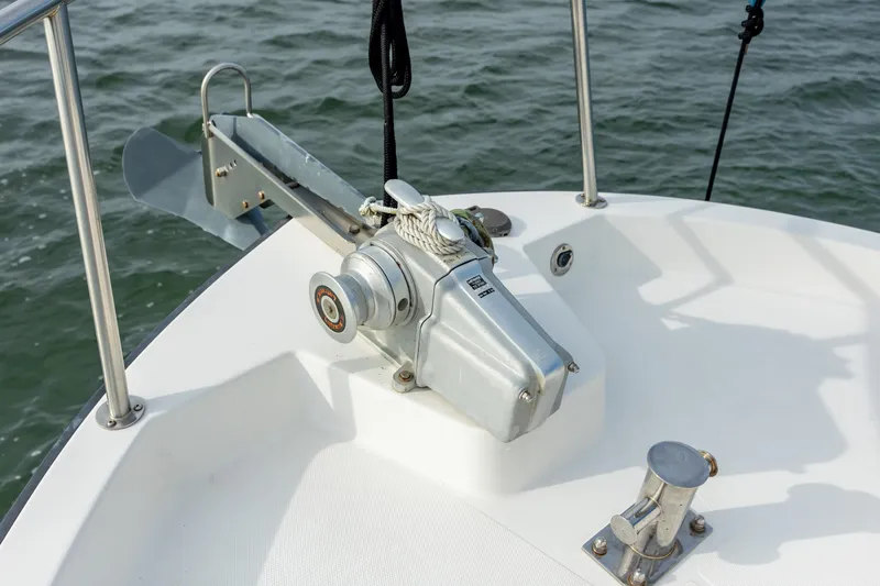 Fiddlesqueak Yacht Photos Pics 