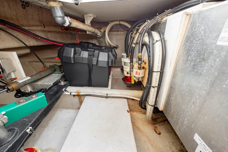 Fiddlesqueak Yacht Photos Pics 