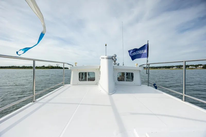 Fiddlesqueak Yacht Photos Pics 