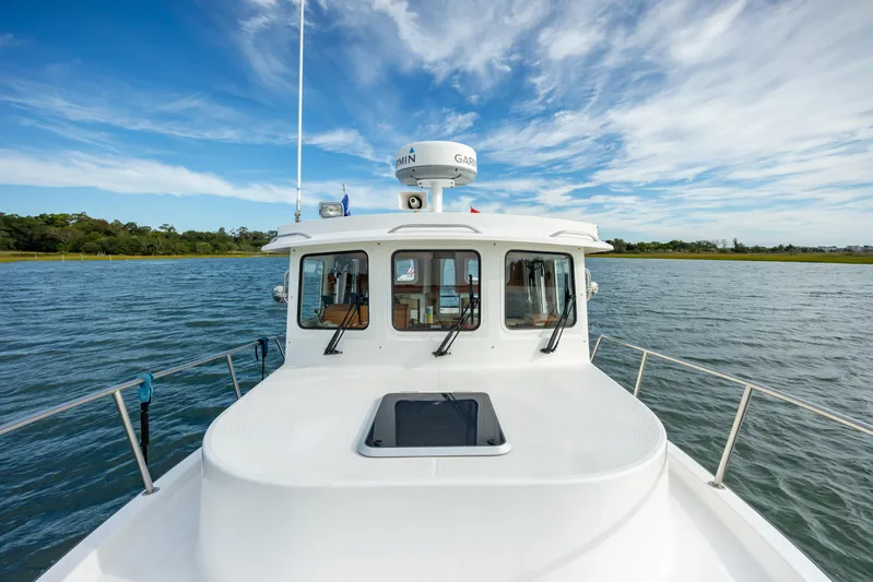 Fiddlesqueak Yacht Photos Pics 