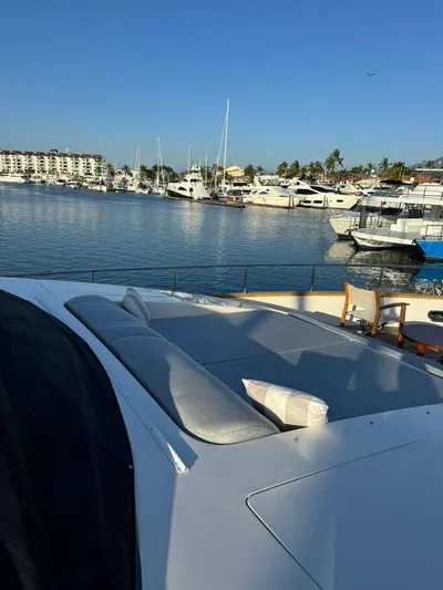  Yacht Photos Pics 1998 Azimut 85 Ultimate yacht docked in a marina with clear blue skies.