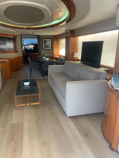  Yacht Photos Pics Luxurious interior of a 1998 Azimut 85 Ultimate yacht with modern furnishings.