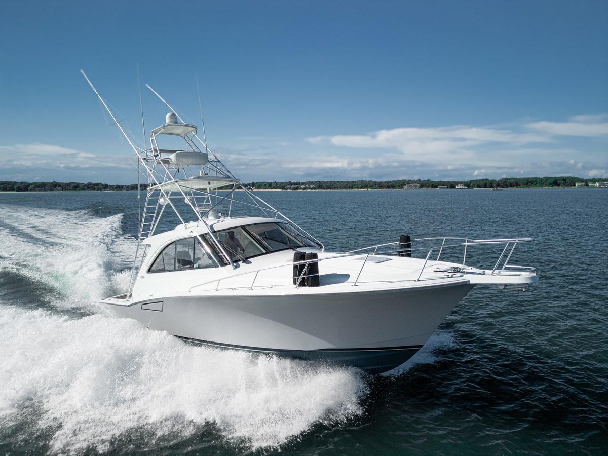 2012 Cabo 44 