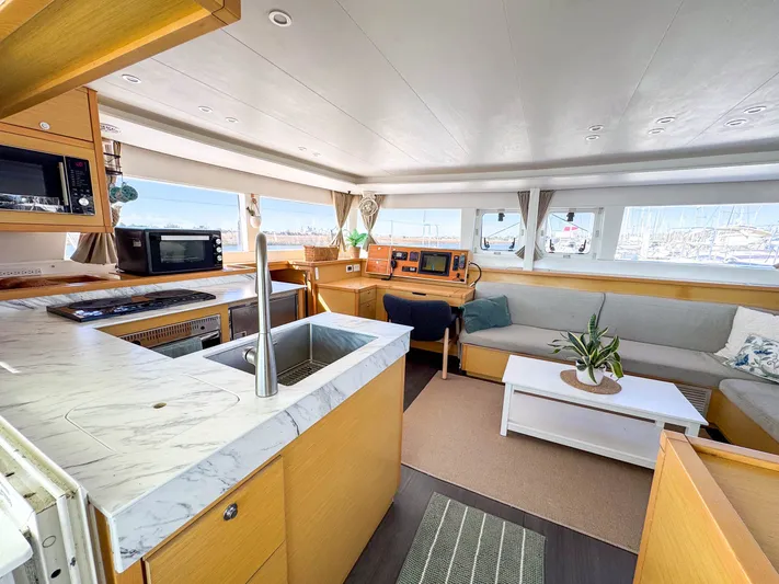 Silvi Squad Yacht Photos Pics 