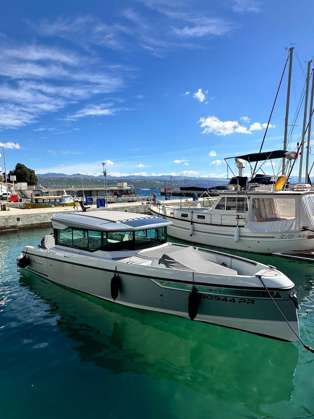 2023 Saxdor 320 GTC - Twin Mercury V6 225 Motor Yachts for