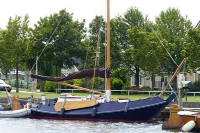 1975 Schokker Vreedenburgh 9.84 ( Onder Bod )