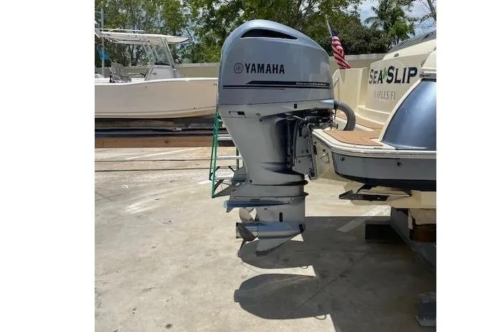  Yacht Photos Pics 2020 Chris-Craft Catalina 30 with Yamaha outboard motor, docked in a sunny marina.