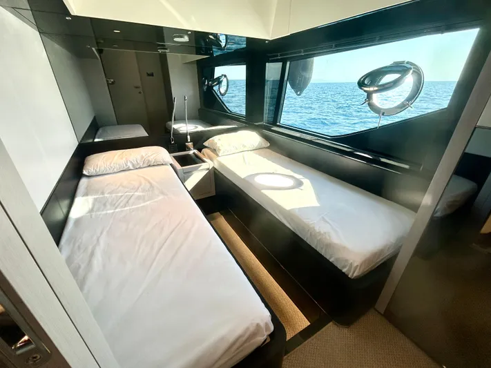 Nc03079 Yacht Photos Pics 