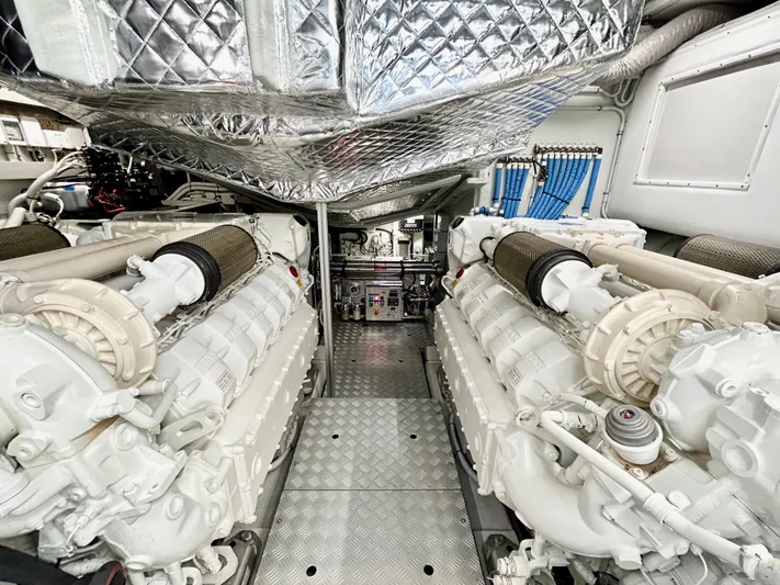 Nc03079 Yacht Photos Pics 