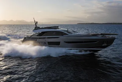 Azimut S10