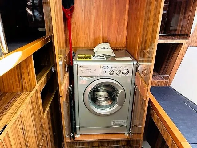 Cat Tastic Yacht Photos Pics Washer Dryer Combo