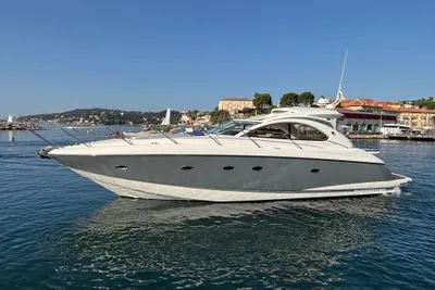 2008 Sunseeker Portofino 47