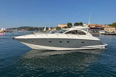 2008 Sunseeker Portofino 47